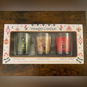 Yankee Candle Christmas Holiday Gift Set